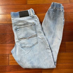 SOLD Denizen by Levi light washed jeans